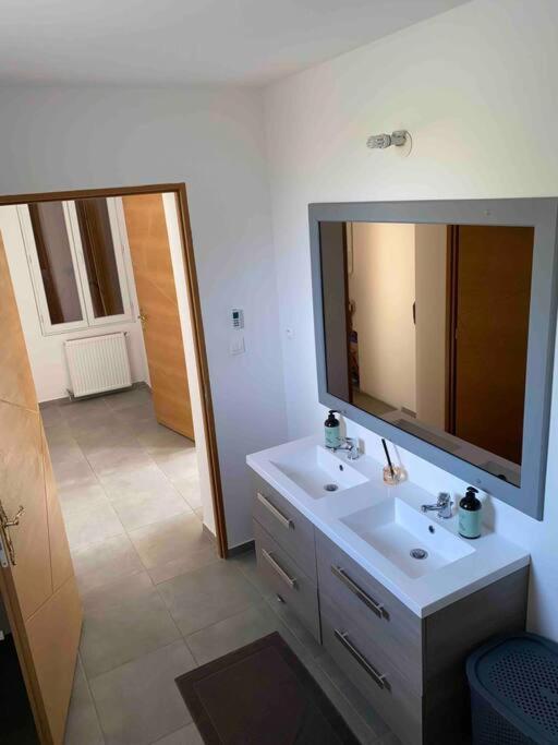 La Maison Dardenne فينوف سور لو المظهر الخارجي الصورة
